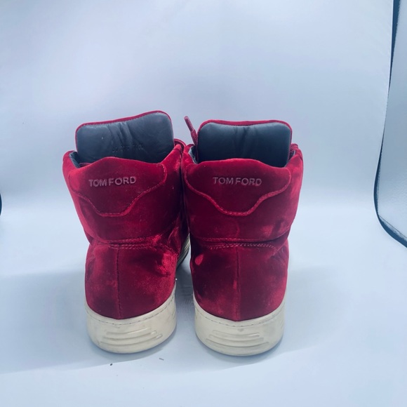 Shoes - Picture 3 of 6